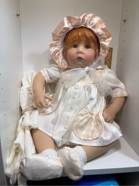 Gotz Hildegard Gunzel 23.5” Mausi Germany  lifelike weighted Doll red hair vinyl